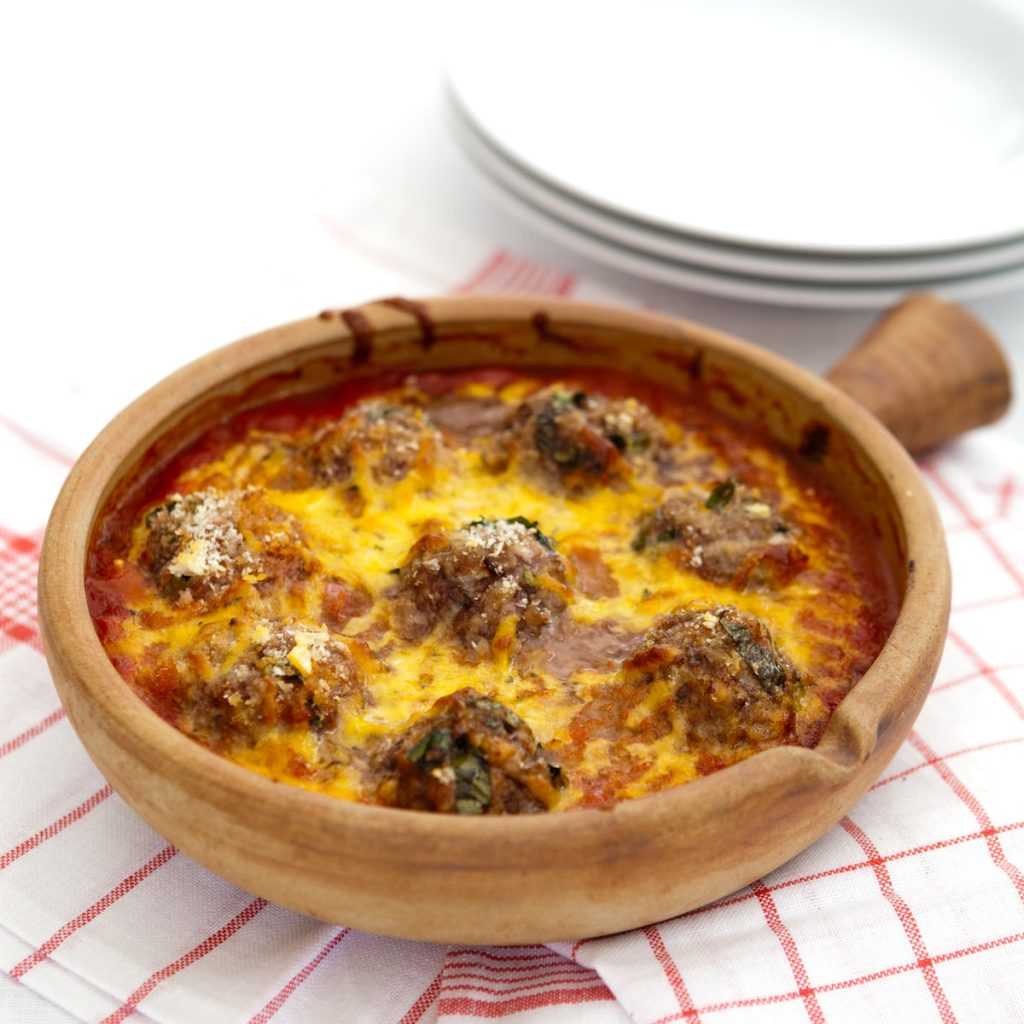 Albóndigas estilo griego con salsa de tomate en la Thermomix