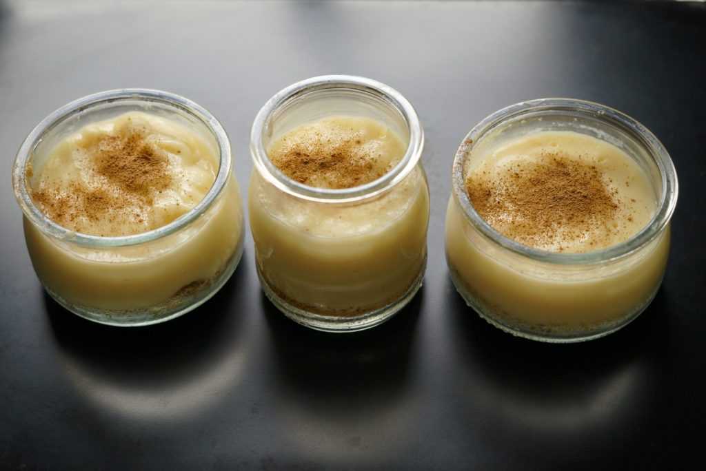 Natillas con cama de galleta maría en la Thermomix