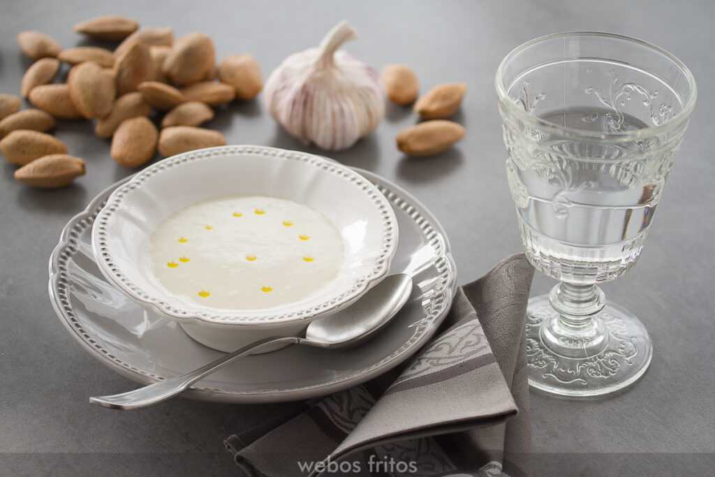 Ajoblanco en la Thermomix