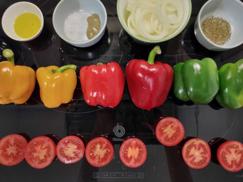 Pimientos asados con tomate Pimientos asados con tomate