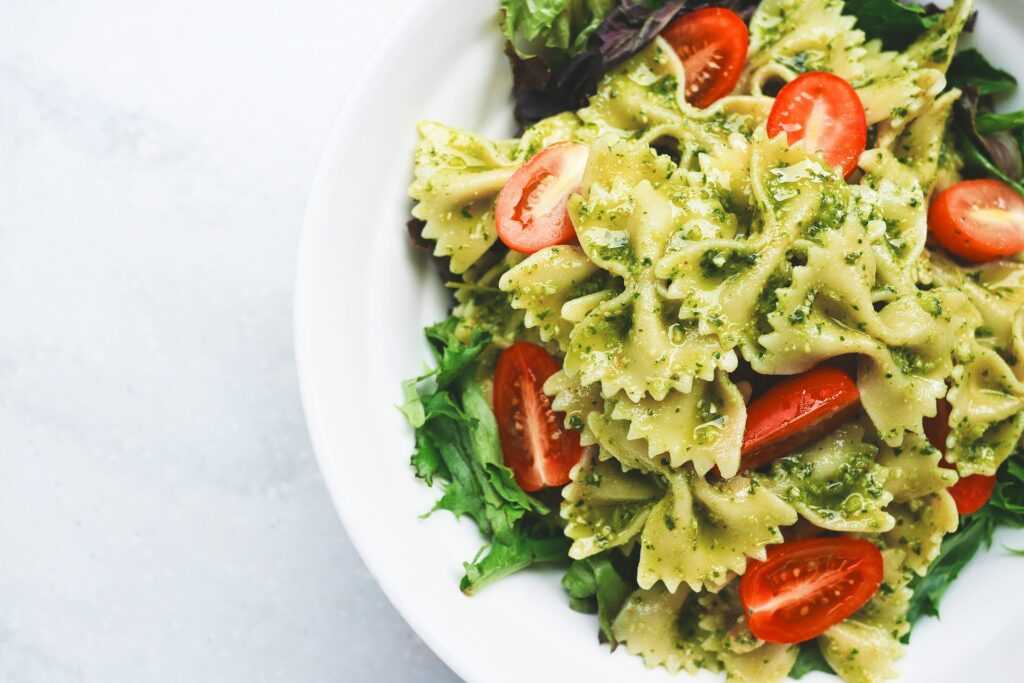 Ensalada de pasta al pesto en la Thermomix