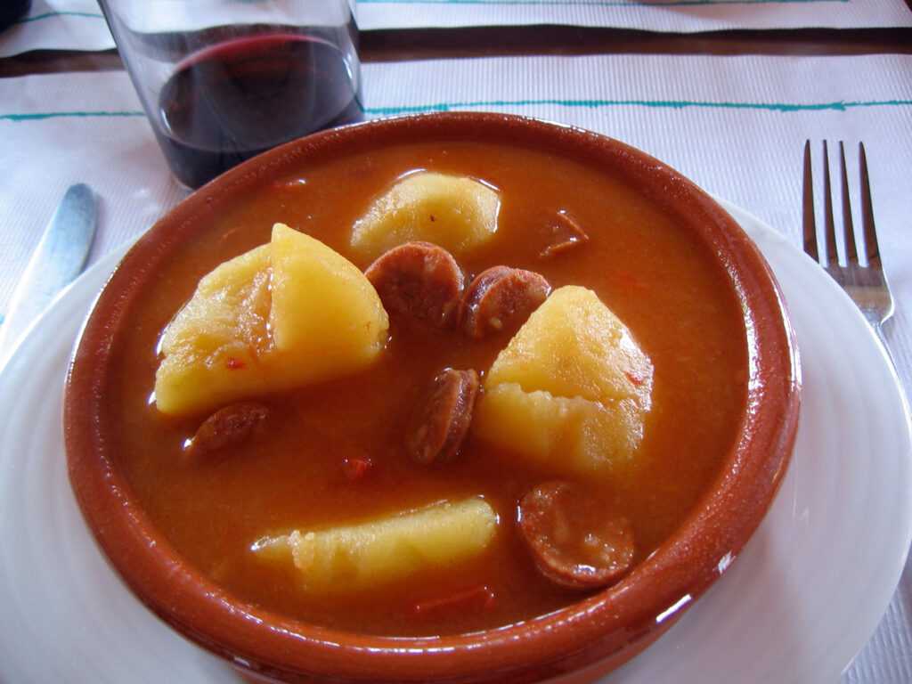 Patatas a la riojana en la thermomix