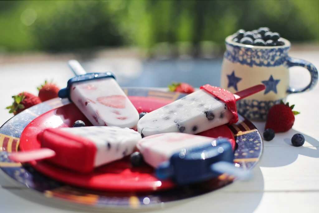Helado de yogur y frutos rojos en la Thermomix