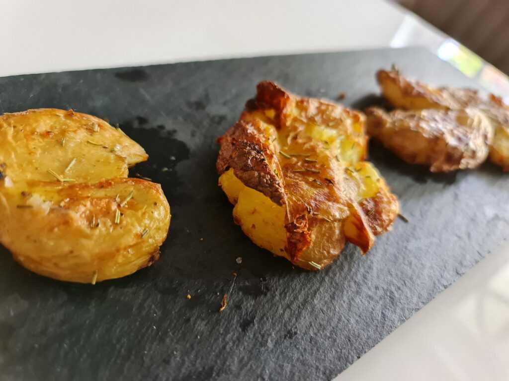 Patatas machacadas