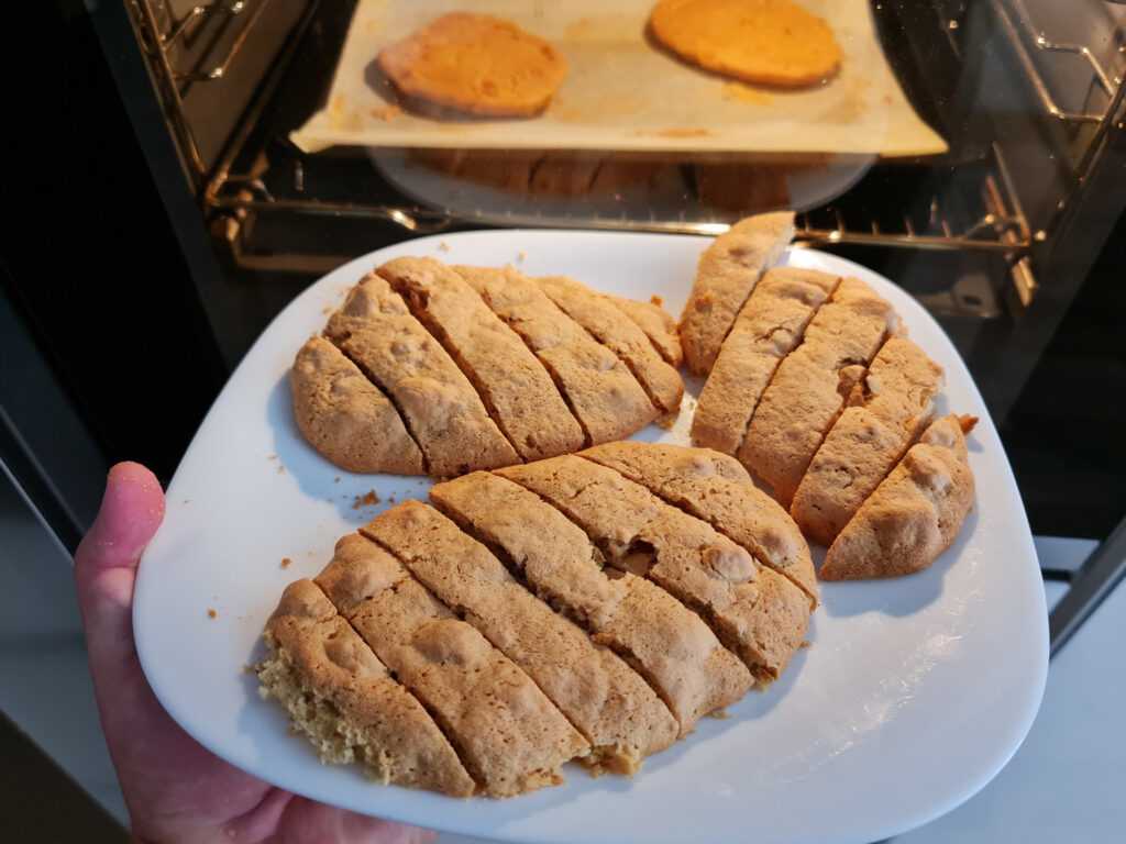 Rabanado de los cantucci Rabanado de los cantucci