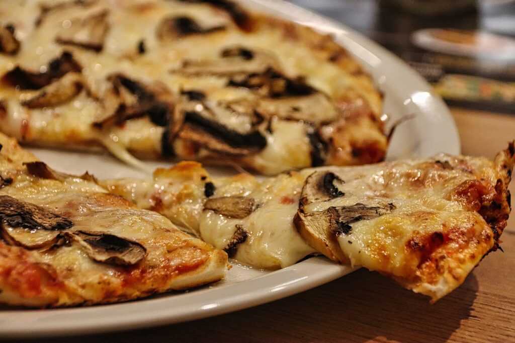 Pizza de Champiñones al ajillo