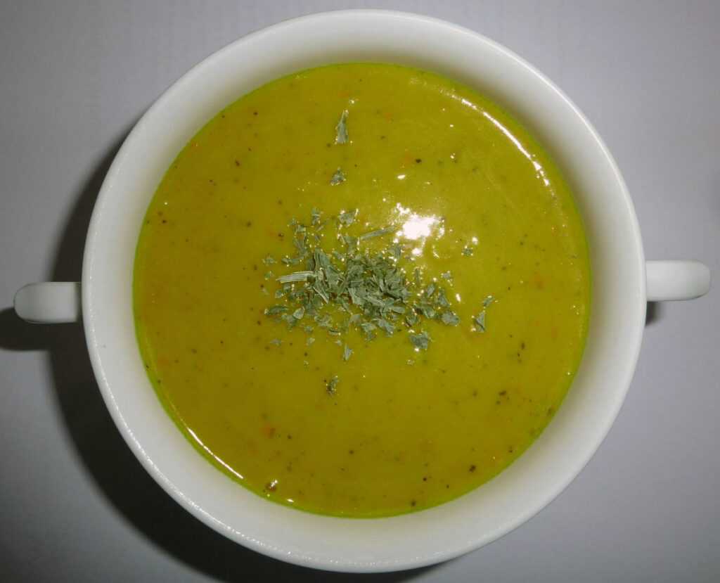 Sopa cremosa de guisantes en la Thermomix