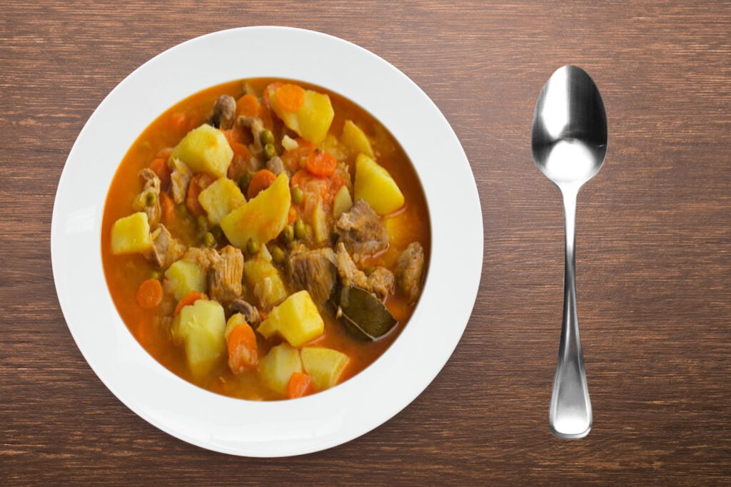 Guiso de patatas con magro en la Thermomix