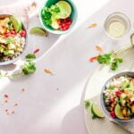 Ensalada de salmón con mango y pepino