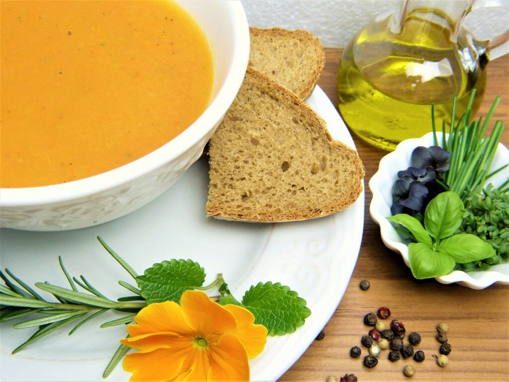 Crema de verduras con jamón york y quesitos en la Thermomix