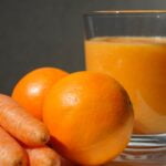 Zumo para la piel: naranja, zanahoria, apio y limón